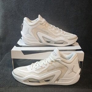 AIR JORDAN TATUM I TB (PURE MONEY)   MENS SIZE-10.5